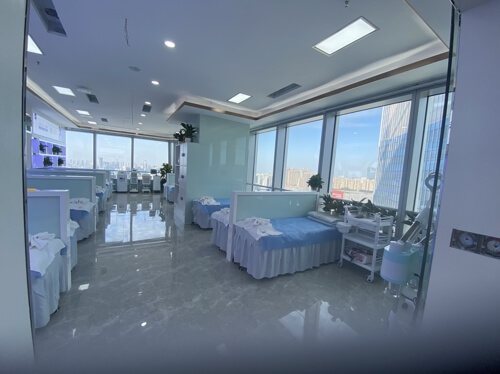 日常生活中如何护理痘痘肌，需要注意什么？