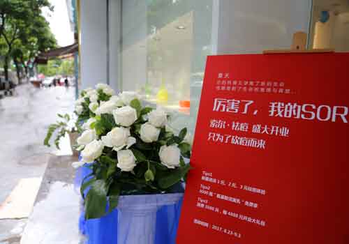 想补水又不想满脸是油怎么办