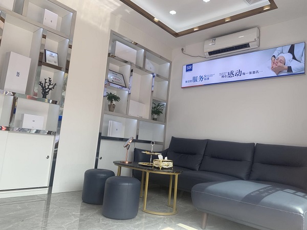 如何判断自己是不是激素脸 激素脸有哪些症状表现