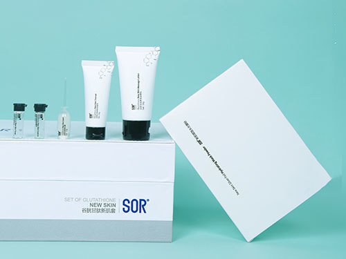 “外油内干”到底是什么肤质?是该补水,还是该控油?