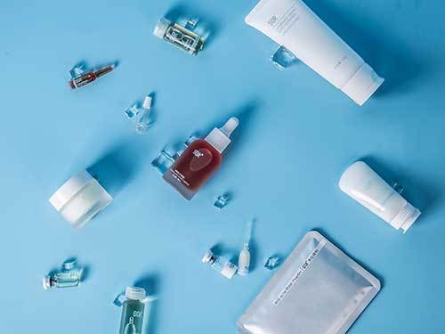 护肤时搓泥是什么原因？怎样解决脸上搓泥现象