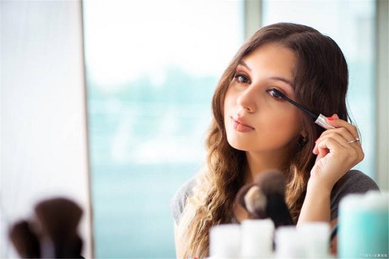 学好补妆小技巧，做时尚达人